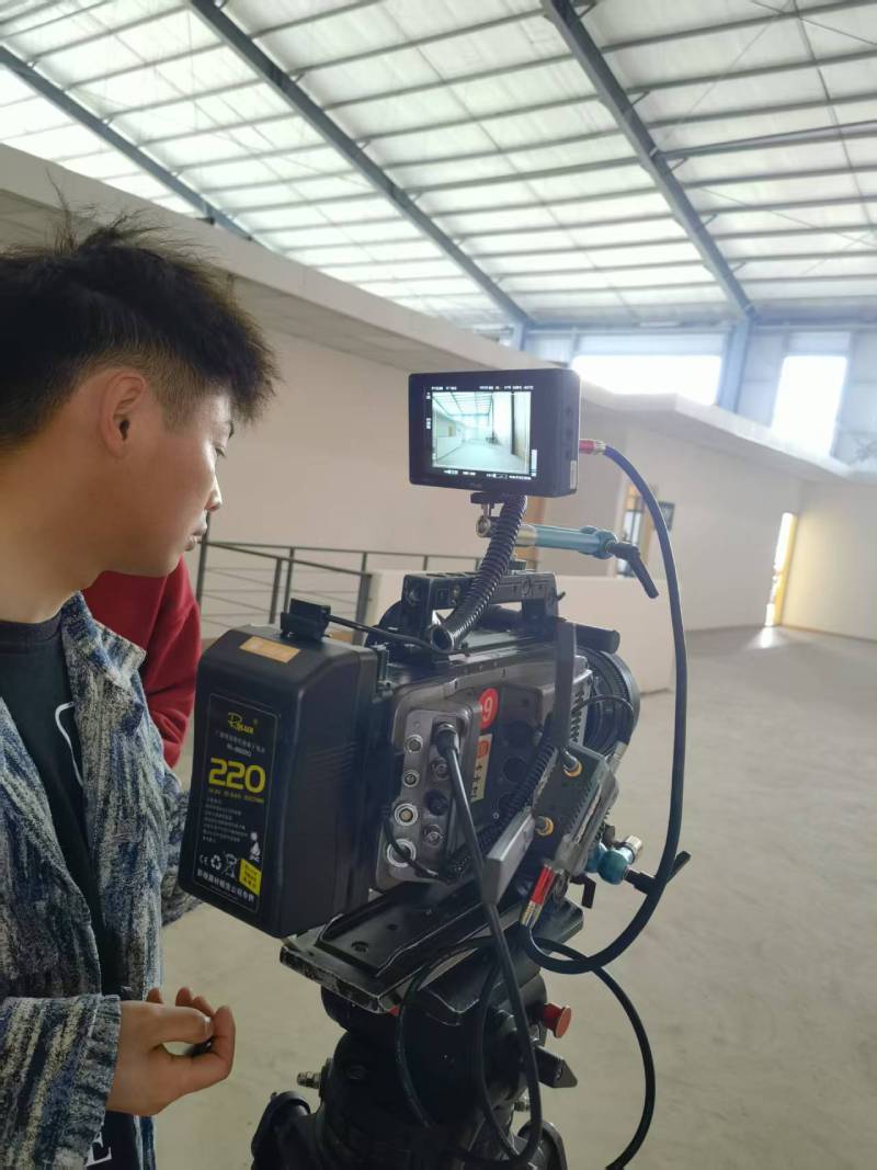 罗城电商产品视频拍摄制作：小成本也能产出高质感内容？